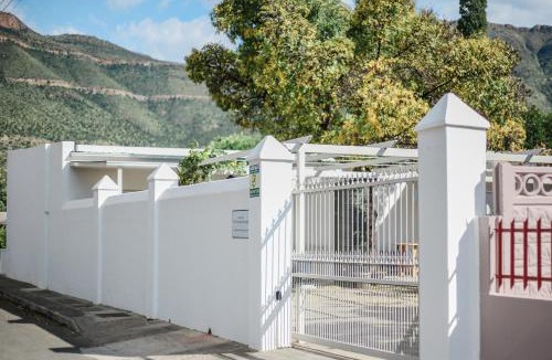 Graaff-Reinet Apartment | River Bend Guesthouses