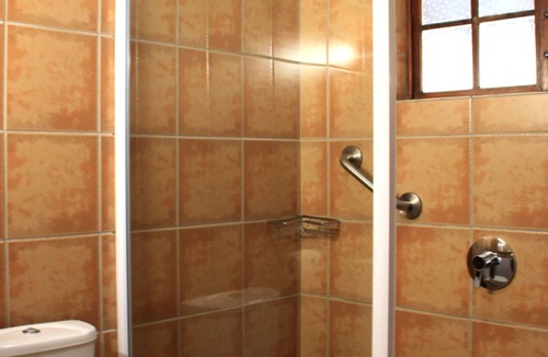 Drakensberg Gardens Hotel | Riverbend Chalets Self Catering