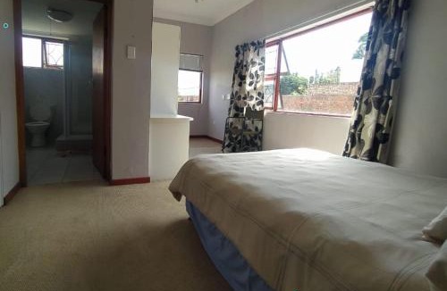 Nelson Mandela Bay Hostel | Riverfront Homestay