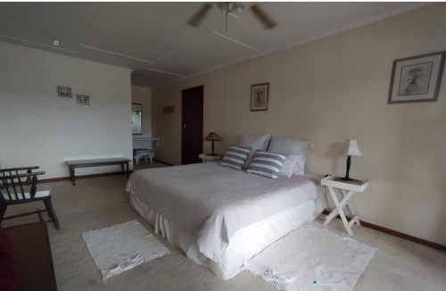 Nelson Mandela Bay Hostel | Riverfront Homestay