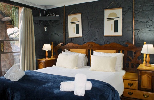 Tonteldoos Cabin | Riverman Cabin Country Lodge