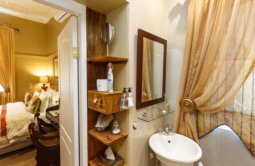 Oudtshoorn Bed & Breakfast | Riverside Lodge