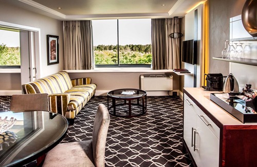 Vanderbijlpark Hotel | Riverside Sun
