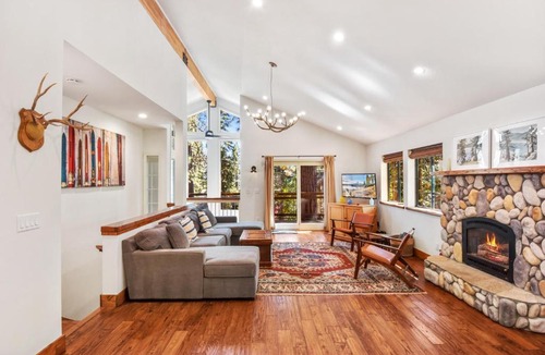 Brockway House | Rocky Retreat
