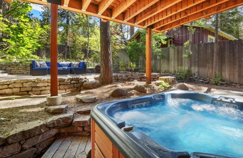 Brockway House | Rocky Retreat
