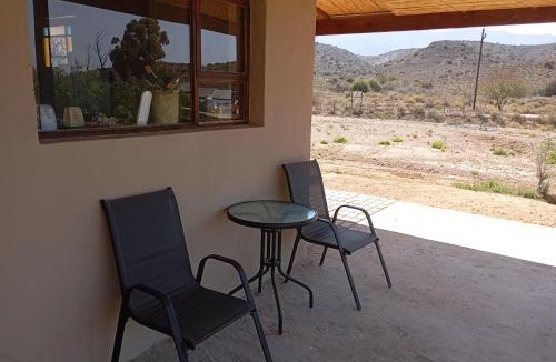 Plathuis House | Rocky Sands - Klein Karoo R62
