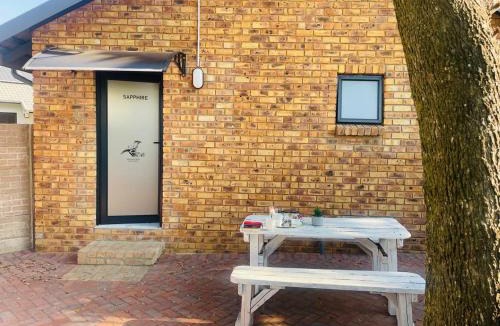 Ekurhuleni Apartment | Rollers Rest Guesthouse