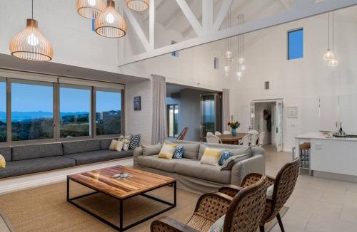 Gansbaai Villa | Romansbaai Oceanview Retreat