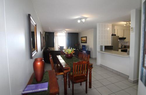 Margate Beach Apartment | Rondevoux 26