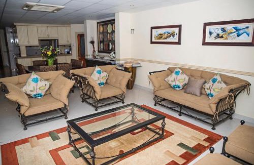 Margate Beach Apartment | RONDEVOUX 64