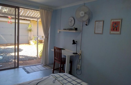 Durban North House | Room without a view
