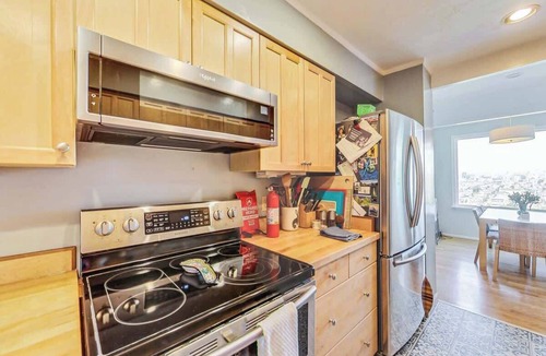 Bernal Heights Apartment | Roomy 2 BR/1 BA with fabulous city views