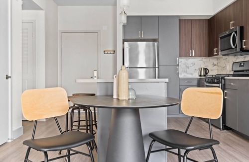 Fremont Apartment | Roomy Fremont 1BR w/Roof Deck, Pool & Spa, near TJ & WF, by Blueground