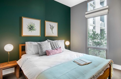 Mission Bay Apartment | Roomy Mission Bay 2BR, w/ Gym, Pool, near Caltrain, by Blueground