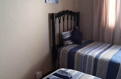 Bela-Bela Apartment | Roos Getaway Apartments #7