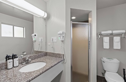 College Park Hotel | Rose Garden Inn - San Jose Airport