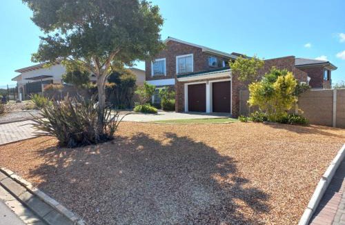 Hartenbos House | Rose Manor, Hartenbos Heuwels