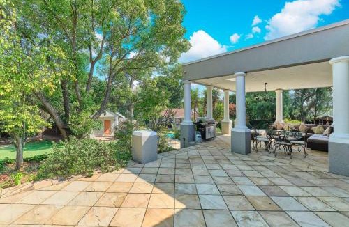 Houghton Estate Villa | Rose Road Manor - Houghton Johannesburg