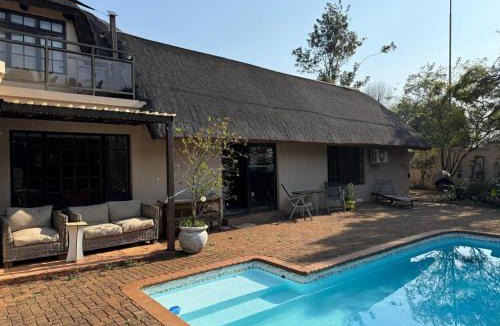 Merrivale Apartment | Rose Thatch Cottage