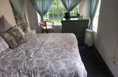 Wakkerstroom Bed & Breakfast | Rosina Cottages