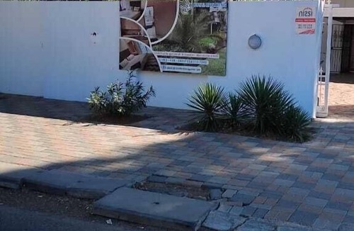 Universitas House | Royal Bafokeng Guest House