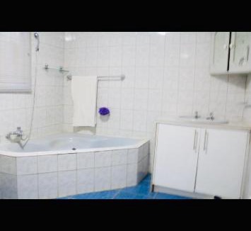 Vereeniging House | Royal Nest Guest House