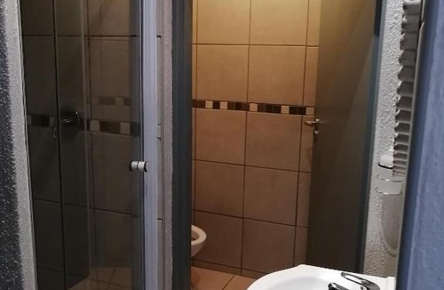 Nelspruit Hotel | Rozelee Rest