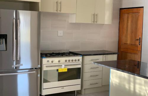 Middelburg House | Ruby Rose Place