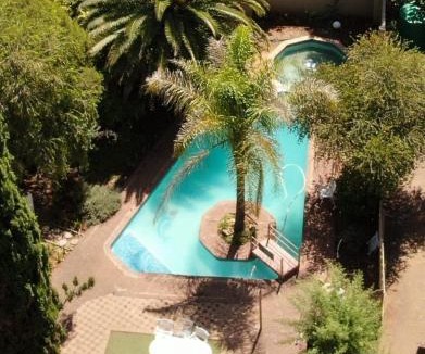 Universitas House | Rusplek Guesthouse and Conference Centre