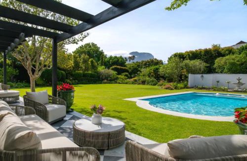 Alphen House | Russet Rise, Adults Only