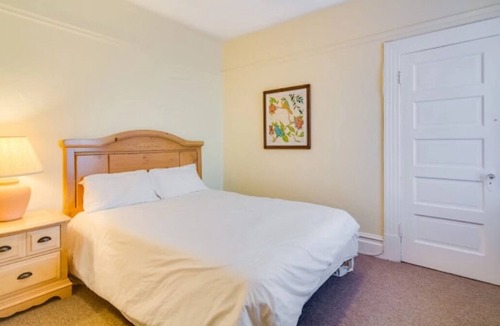 Russian Hill Apartment | Russian Hill Upscale & Quiet Furnished 3BR APT