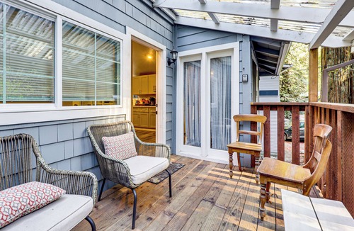 Guerneville Cottage | Russian River Retreat! Woodsy Guerneville Bungalow