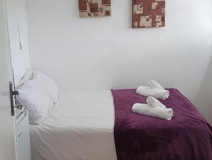 Milnerton Bed & Breakfast | Rustic Budget DBL Room