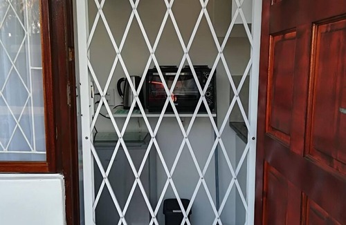 Durban North Cottage | Sacredsutine Garden Studio, Durban North