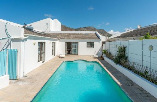 Marina da Gama House | Safe, Accessible Venue Near Muizenberg for Accommodation and Events