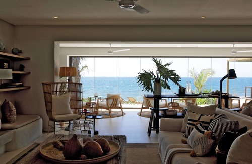 Shaka's Rock Hotel | Sala Beach House