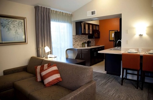 San Bruno Hotel | San Francisco Bay Area Vacay! 2 Pet-friendly Units, Free Breakfast, Full Kitchen