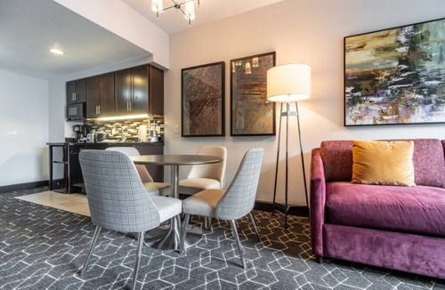 Lower Nob Hill Resort | San Francisco | City Adventure | Fitness Center & Game Room | 1BR