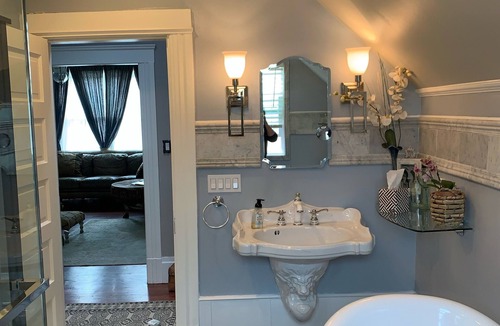 Sunset District House | San Francisco Retreat. Steps from Golden Gate park ,Ocean beach, Downtown, shops