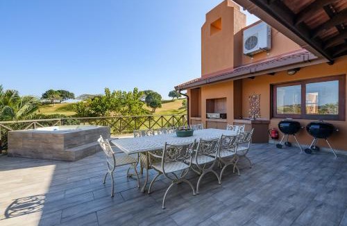 San Lameer Apartment | San Lameer Villa - 14014 - 5 Bedroom Luxury - 10 pax - San Lameer Rental Agency