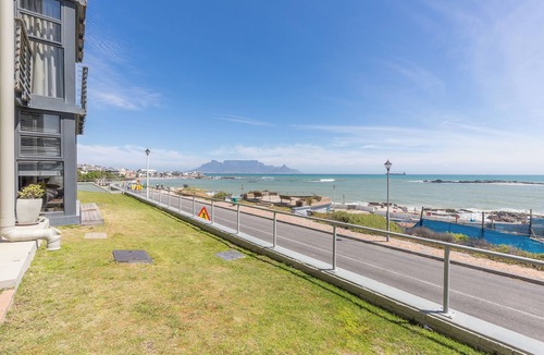 Bloubergstrand Apartment | Sand en See 3 by HMH