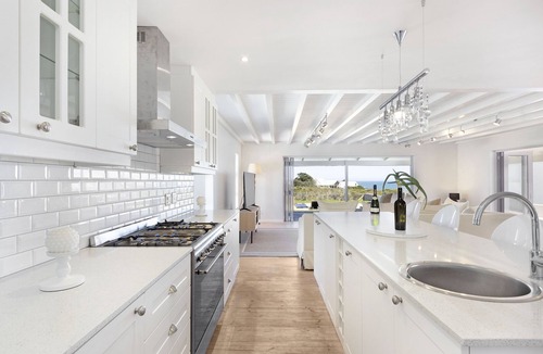 Grotto Bay House | Sand Plover 85 - Four Bedroom House, Sleeps 8