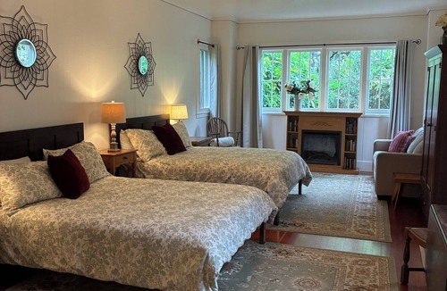 Aptos Hills-Larkin Valley House | Sand Rock Farm Peaceful 5br/6ba farmhouse in adorable Aptos perfect for families