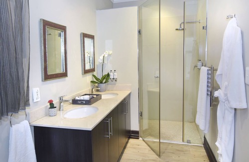 Sandown House | Sandown Guesthouse