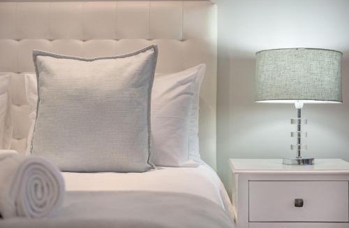 Mouille Point Apartment | Sandringham 55 by Host Agents