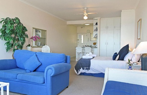 Mouille Point Apartment | Sandringham III