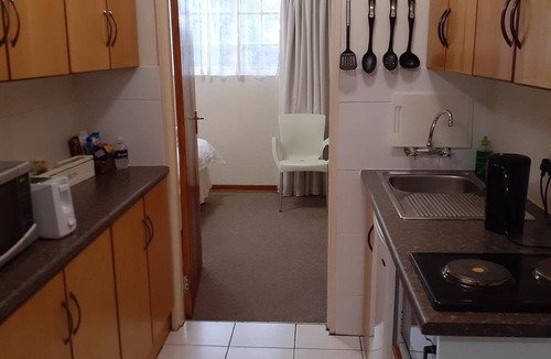 Fouriesburg Bed & Breakfast | Sandstone Chameleon Guesthouse Fouriesburg