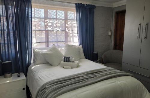 Ladybrand House | Sandstone Escape Guesthouse