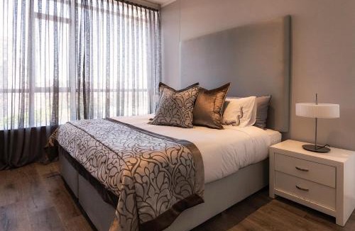 Greater Johannesburg Metropolitan Area Apartment | Sandton apartment, 2 bedroom