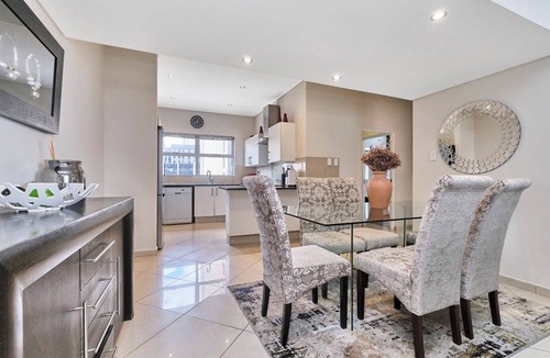 Sandown Apartment | Sandton City-View Jade Luxury 2-bed Apartment